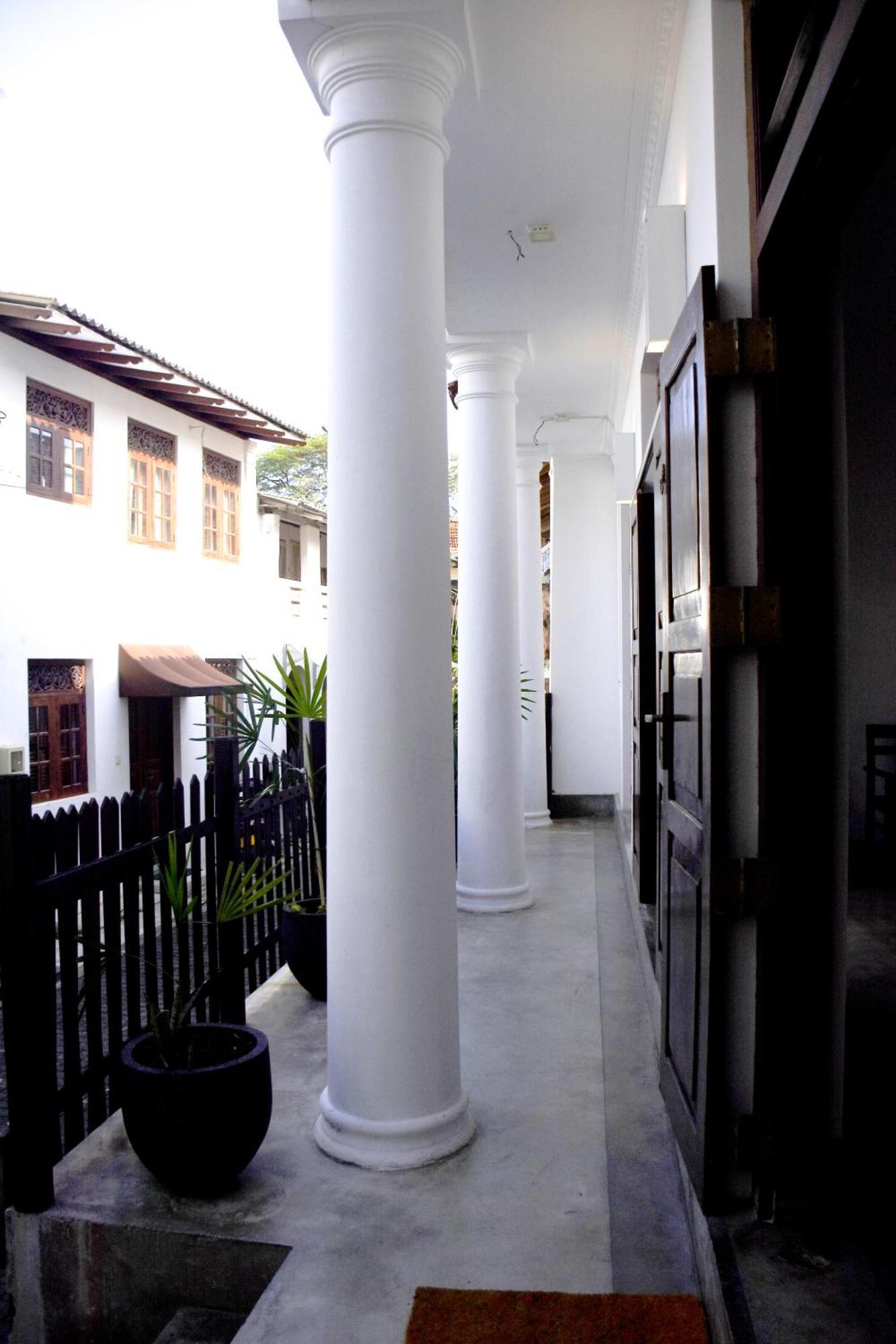 The Entrance Galle Fort Exterior photo